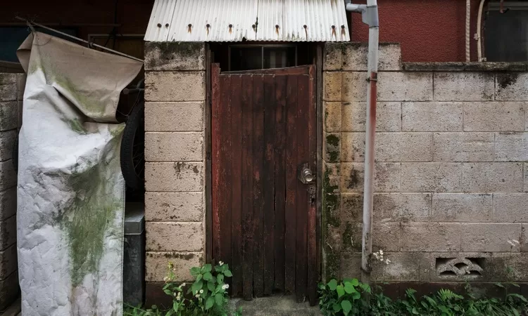 5 Kesalahan Feng Shui Rumah yang Bikin Rezeki Seret & Hidup Susah